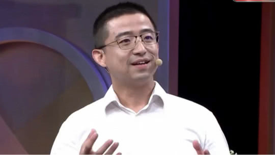 X诊所. 关爱老人健康 远离血管斑块