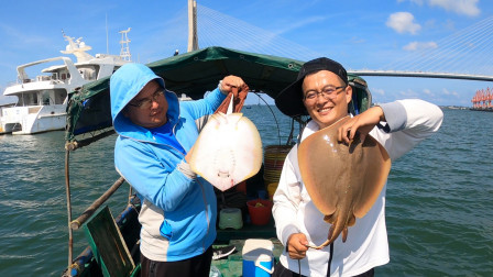 地球哥半年没钓鱼，出海连钓2条剧毒大鱼，这下乐坏了