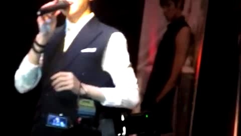 IU kiss&cry 为饭擦泪 Colombia Fan Meeting(哥伦比亚粉丝见面会) 12/05/11-U-Kiss (UKiss)