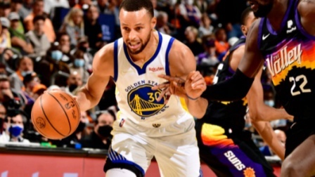 NBA热辣资讯 库里21中4仅12分 创本赛季4大尴尬纪录！