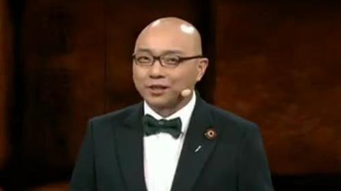 中华好诗词 超萌警察才艺多 满腹经纶王纪波