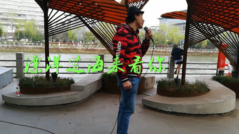 唱罢吹灯 杭州运河流浪歌手伤感演唱
