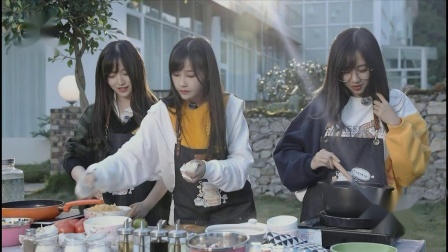 三人贵州体验农活乐开怀，乘坐直升机俯视整个贵州大地