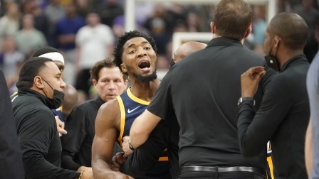 2021-2022赛季NBA集锦 步行者客场挑战爵士  戈贝尔&特纳爆发冲突四人遭驱逐
