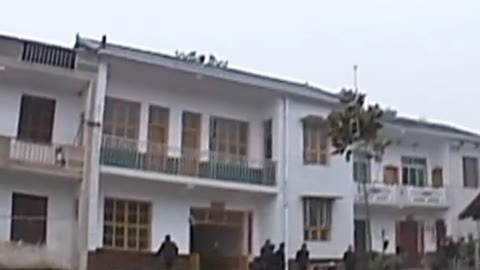 经典传奇 乡村小楼闹鬼之谜