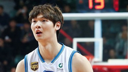 CBA 18/19赛季 福建VS龙狮第二节：王哲林半场命中压哨球，福建76-54龙狮