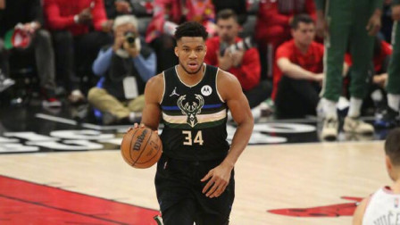 2021-2022赛季NBA集锦 字母哥18+7+9 阿伦22+6雄鹿大胜公牛2-1领先