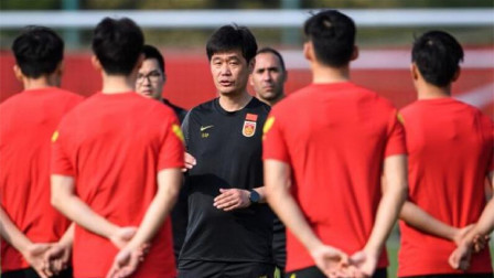 中国男足冲击2022世界杯 国足对沙特23人大名单：蒋光太在列，吴曦停赛，童磊穿7号