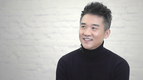 一刻talks 高情商黄志忠快问快答：40岁男人最大的魅力是什么?