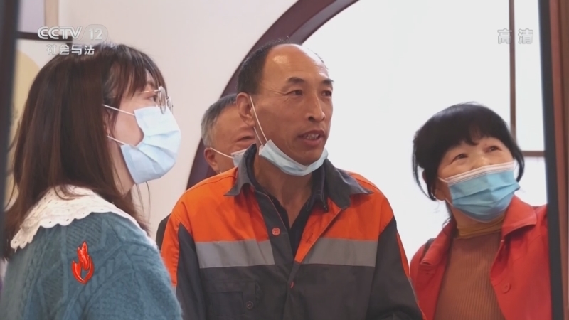 道德观察 《道德观察(日播版)》 20220929 打工者的艺术人生