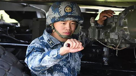 虎侃军事 现代军队建设的重中之重是什么？