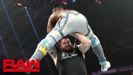 WWE RAW 2019 【RAW 06/24】科菲被锁得口吐白沫