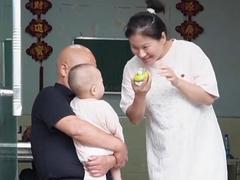 连挡七刀惊魂夜，凡人壮举暖人心