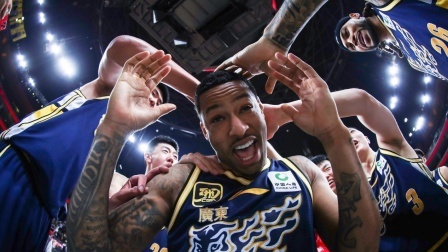 CBA-广东大胜辽宁44分 特雷-伯克首秀26分