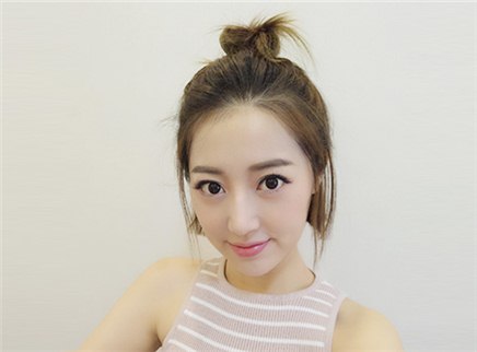美芽 魅力深棕色眼妆 电力十足！