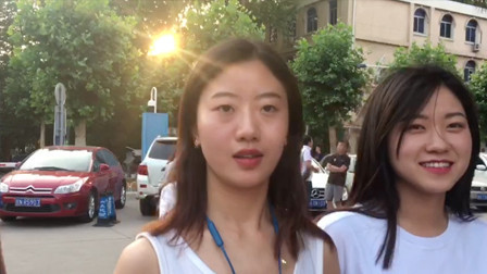 北大美女球迷：最喜欢祝铭震，因为他很低调很稳