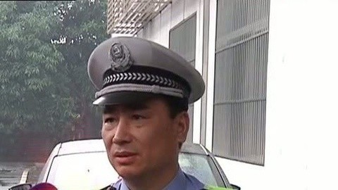 小强热线 黎局前村长率众打现村长
