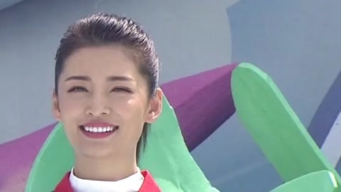 汉服小姐姐激情闯关 汉服同袍全员落水