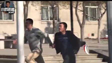 小罗恶搞 2017 小罗路边抢陌生人手机扔现金 33