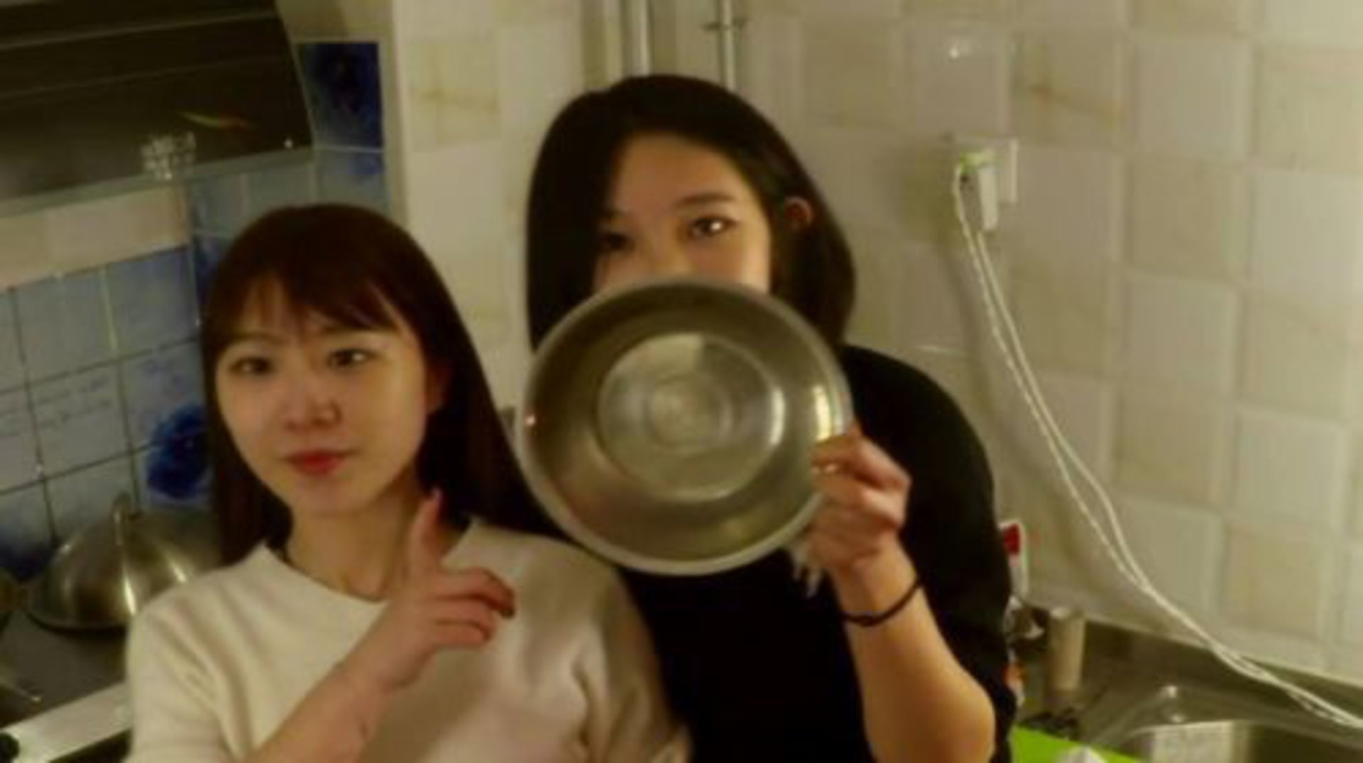 饭好了 美女闺蜜DIY 幸福甜品味道