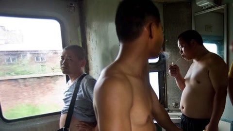 一席演讲 钱海峰：拍绿皮火车的人