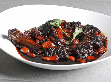 美食台 滑溜溜的红烧鳗鱼，滋阴补阳