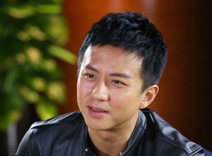 新闻当事人 以制造快乐闻名的“活宝”邓超