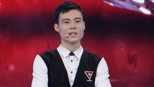 幸福来敲门【天津卫视】 小伙从小拥有演员梦想 却遭遇车祸无奈放弃