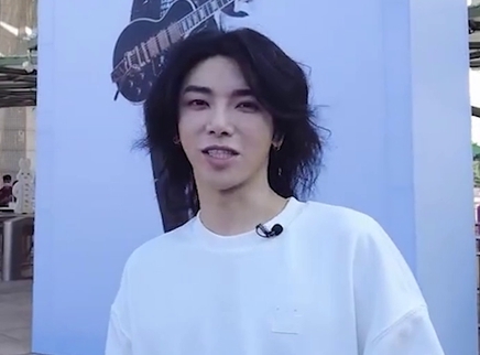 华晨宇直播复盘火星演唱会