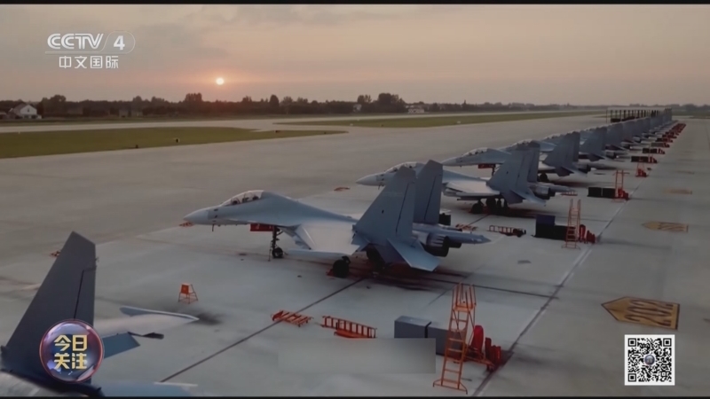 《今日关注》 20251111 攻击-11无人机首次空中亮相 人民空军制胜未来!