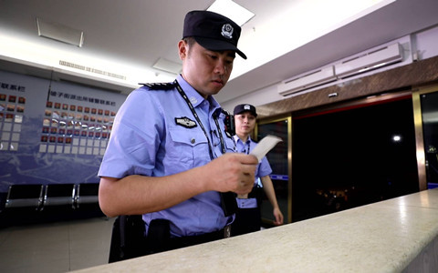 守护解放西 失控与自控