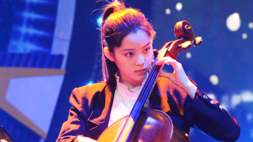 中国梦想秀 第10季 第7期：欧阳娜娜惊喜现身演绎《父亲》，“独脚潘”一只脚横跨林海雪原