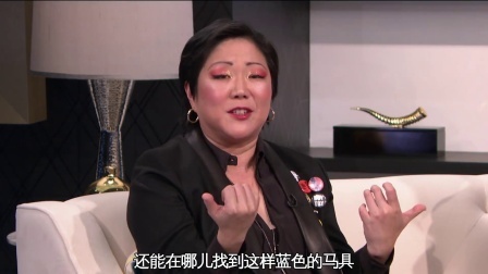 蕾哈娜西装走红毯帅气迷人
