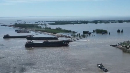 洞庭湖一线堤防发生险情 关注抢险救援现场