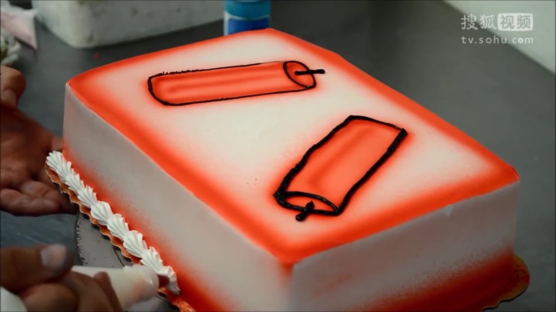美&middot;食 生日蛋糕上也能喷出那么好看的画，佩服喷绘师，这样的蛋糕还能吃吗？