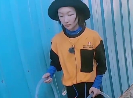 小小追球的秘密 第26期：周冬雨近身为老虎洗澡