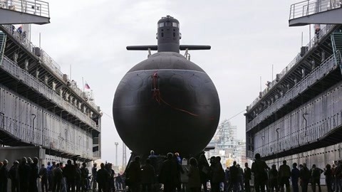 环球火力点 俄拉达级潜艇2号艇时隔13年终下水 美媒：AIP系统在哪？