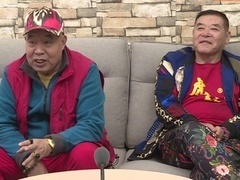 男嘉宾爱学雷锋做好事 渴望找到属于自己的家