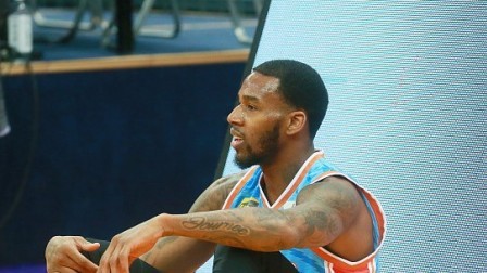 CBA 18/19赛季 天津VS新疆第四节：亚当斯砍下准三双，新疆大胜天津