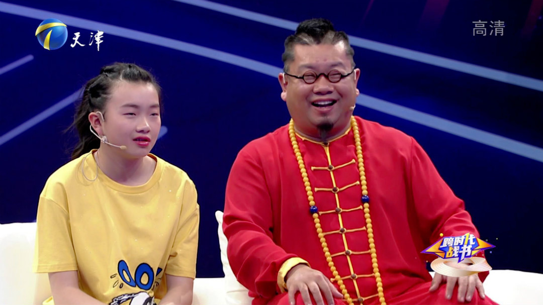 “半吨舞王”王迪现场秀舞技