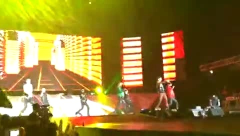 2PM H0T (2PM Hands Up Tour In 曼谷) 饭拍版 12/02/18-2PM