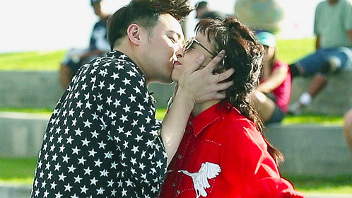 第13期：吴昕潘玮柏浪漫亲亲