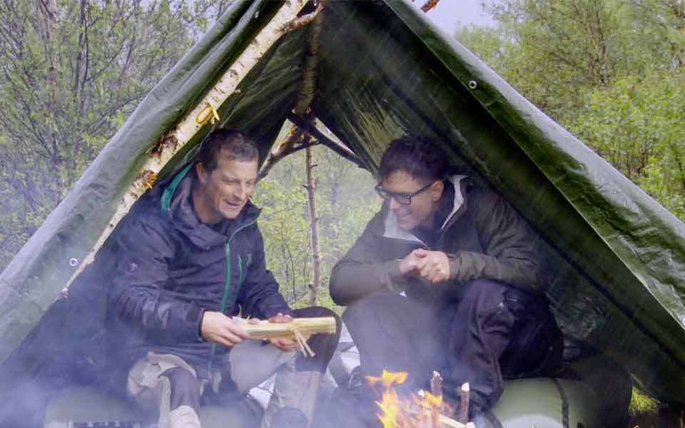 鲍比·博恩斯在挪威峡湾