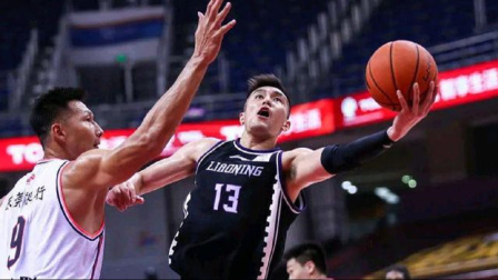 CBA热辣资讯 易建联大帽郭艾伦直接扇飞场外！这一帽是真的太帅了！