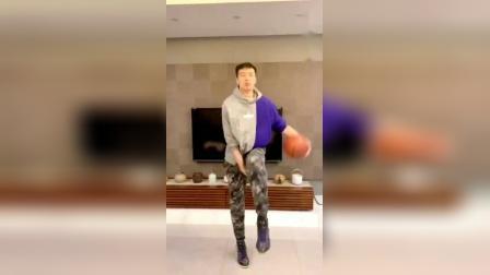 第五式 肩部提拉绕环+胯下组合