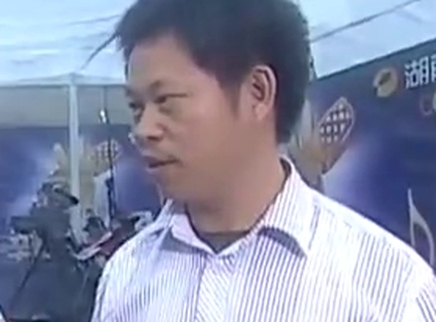 幸福来欢唱 2012 萍果阿姨手舞足蹈来参赛
