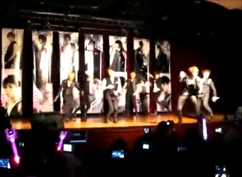 IU kiss&cry Doradora 哥伦比亚Fan Meeting 饭拍版 12/05/11-U-Kiss (UKiss)