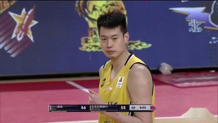 CBA 18/19赛季 八一VS北控第三节：宁鸿宇连续在内线得分，八一暂时领先北控八分