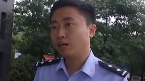 法治中国60分 “美女网友”帮赚钱人财两空 年轻男教师奋勇救人