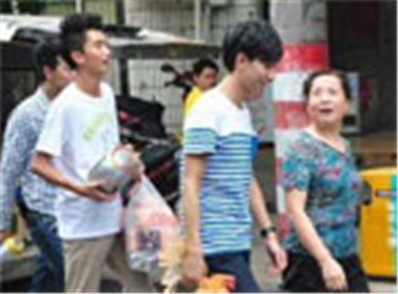 想唱就唱 脱口秀“我是懂小姐”